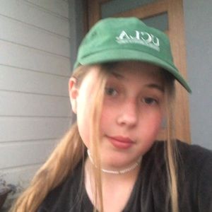 Meet your Posher, Asha